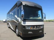2015 FLEETWOOD AMERICAN EAGLE. TRAVELLING PALACE Class A available for rent in Middlesex, New Jersey