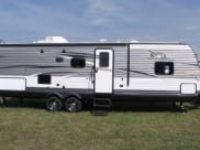 2019 Jayco Jay Flight Travel Trailer available for rent in Clovis, California