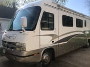 2001 Georgie Boy 3515 Class A available for rent in Utica, Nebraska