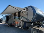 2015 Forest River Sandpiper Fifth Wheel available for rent in Reno, Nevada