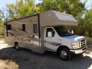 2014 Winnebago Minnie Winnie Class C available for rent in Kirtland, New Mexico