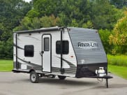 2021 Gulf Stream 19DD Travel Trailer available for rent in Long Grove, Illinois