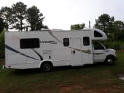 2011 Thor Motor Coach Four Winds Majestic Class C available for rent in Talladega, Alabama