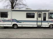 1995 Damon Challenger Class A available for rent in Wyoming, Michigan