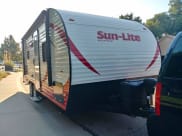 2019 Sunset Park RV Sun Lite Travel Trailer available for rent in Windsor, Colorado