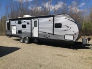 2016 Coachmen Catalina 293RLDS Travel Trailer available for rent in Johnstown, New York