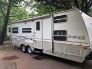 2003 Keystone Outback Travel Trailer available for rent in Mustang, Oklahoma