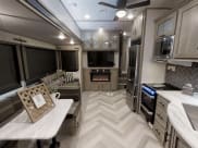 2020 Forest River Salem Hemisphere Fifth Wheel available for rent in Mount Holly Springs, Pennsylvania