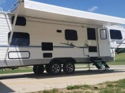 2004 Dutchmen Dutchmen Fifth Wheel available for rent in Sturgis, Michigan