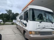 2000 Zone RV Top form Class A available for rent in Milton, Florida