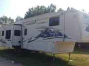 2006 Keystone Montana Fifth Wheel available for rent in Zimmerman, Minnesota