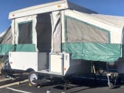 2002 Viking 1906 Popup Trailer available for rent in Prescott, Arizona