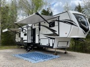 2020  Crusader Fifth Wheel available for rent in LONGVIEW, Texas