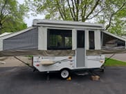 2008 Forest River Rockwood Freedom Popup Trailer available for rent in Maple Grove, Minnesota