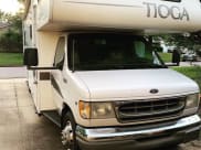 2001 Fleetwood Tioga Class C available for rent in Shawnee, Oklahoma