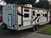 2021 Keystone RV Cougar Travel Trailer available for rent in Long Beach, California