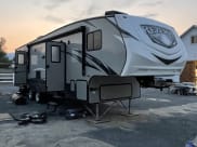 2016 Crossroads Reserve Fifth Wheel available for rent in Grantsville, Utah