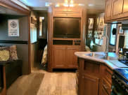 2019 Heartland RVs Pioneer Travel Trailer available for rent in Hot Springs, Arkansas