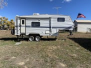 1999 Skyline Nomad Fifth Wheel available for rent in Cortez, Colorado
