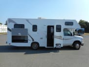 2017 Thor Majestic Class C available for rent in Woodbridge, va, Virginia