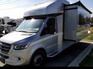 2021 Wayfarer Wayfarer Motorhome Class C available for rent in San antonio, Texas