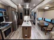 2021 Forest River Palomino Columbus 1492 Fifth Wheel available for rent in Wichita, Kansas