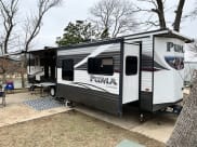 2016 Palomino puma 39fks Travel Trailer available for rent in sherman, Texas