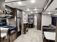 2021 Dutchmen Coleman Lantern Travel Trailer available for rent in Lillington, North Carolina