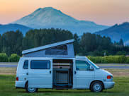 2000 Volkswagen Eurovan camper Class B available for rent in Portland, Oregon