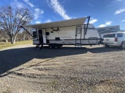 2021 Jayco Jay Feather Travel Trailer available for rent in Central Point, Oregon