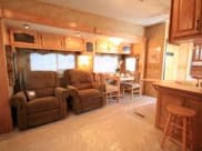 2003 Keystone RV Challenger Fifth Wheel available for rent in Grants pass, Oregon