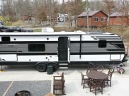 2022 Grand Design Transcend Xplor 297QB Travel Trailer available for rent in Charles City, Virginia