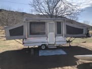 1993 Coleman Chesapeake Popup Trailer available for rent in loveland, Colorado