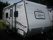 2015 Coachmen Clipper 17fq Travel Trailer available for rent in Prudenville, Michigan