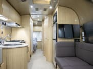 2019 Airstream Flying Cloud Travel Trailer available for rent in Tracy, California