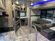 2021 Crossroads RV Zinger Travel Trailer available for rent in Loganville, Georgia