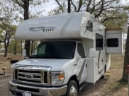 2019 Thor Freedom Elite Class C available for rent in Edmond, Oklahoma