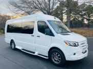 2023 Ultimate Toys Ultimate Coach Class B available for rent in Jefferson City, Missouri