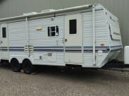 2000 Sunnybrook Sunnybrook Trailer Travel Trailer available for rent in Sister Bay, Wisconsin