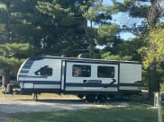 2021 Crossroads RV Zinger Travel Trailer available for rent in Independence, Missouri