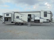 2022 Keystone RV Salem hemisphere Fifth Wheel available for rent in Riverdale, California