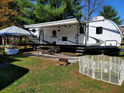 2018 Crossroads RV Sunset Trail Super Lite Travel Trailer available for rent in Wappingers Falls, New York