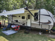 2019 Starcraft Autumn Ridge Outfitter Travel Trailer available for rent in Bentonville, Arkansas