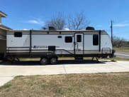 2018 Cruiser RV Radiance Ultra Lite Travel Trailer available for rent in Selma, Texas