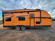 2018 quicksilver 8.5x24 Toy Hauler available for rent in Mesa, Arizona