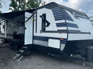 2020 Crossroads RV Zinger Travel Trailer available for rent in Frankford, Delaware