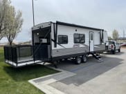 2021 Dutchmen Coleman Toy Hauler available for rent in Weatherford, Texas