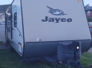 2015 Jayco Jay Feather Ultra Lite SLX Travel Trailer available for rent in Millersburg, Ohio