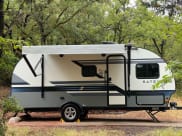 2019 Starcraft Satellite Travel Trailer available for rent in Bethany, Oklahoma