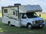 2018 Winnebago Minnie Winnie Class C available for rent in Sacramento, California